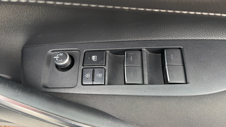 Toyota Corolla 1.8 VVT-i Hybrid Icon Tech 5dr CVT Hybrid Hatchback